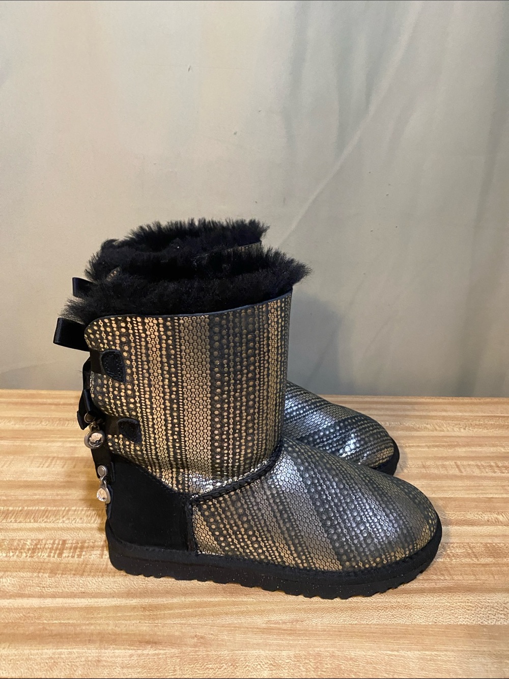 UGG Bailey  Button Bling Bow Swarovski Crystal Black Boot Women’s 6